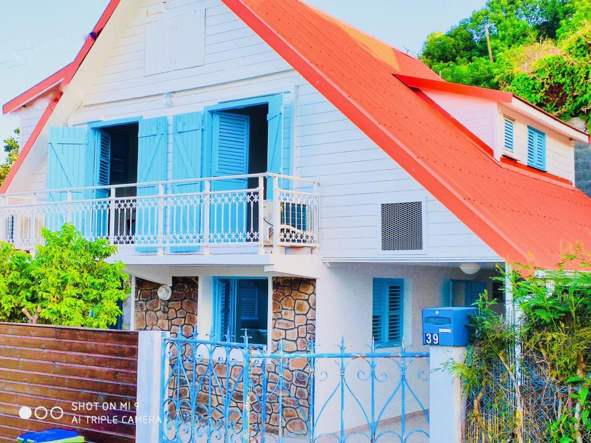 Location Maison Bleue Avec Piscine Privative Au Carbet Martinique Le Carbet Exteriör bild