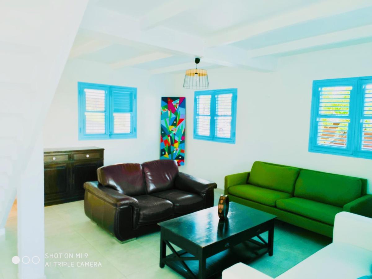 Location Maison Bleue Avec Piscine Privative Au Carbet Martinique Le Carbet Exteriör bild